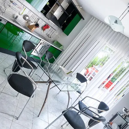 M&m - Sea And Within 35 Steps *