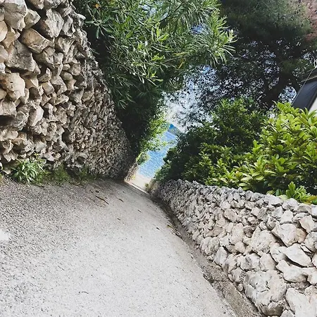 M&m - Sea And Within 35 Steps *