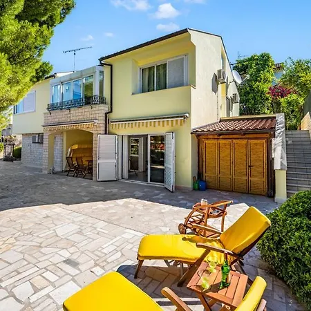 M&m - Sea And Within 35 Steps Villa *