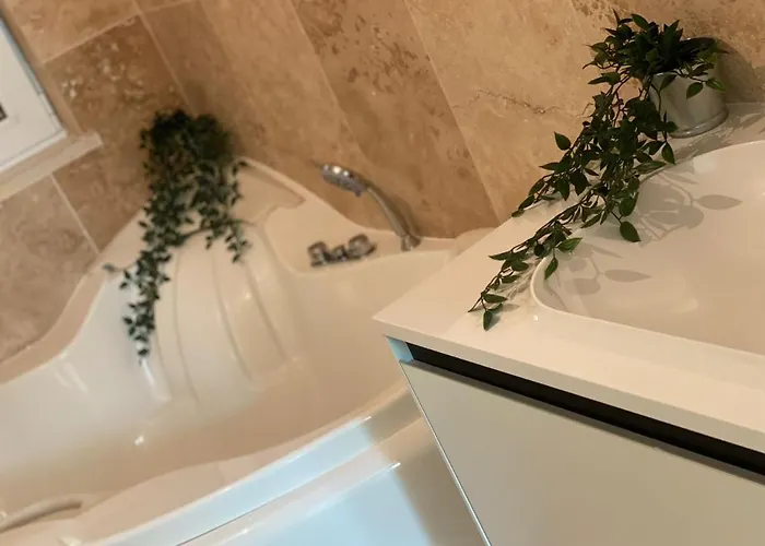 M&m - Sea And Within 35 Steps Villa *